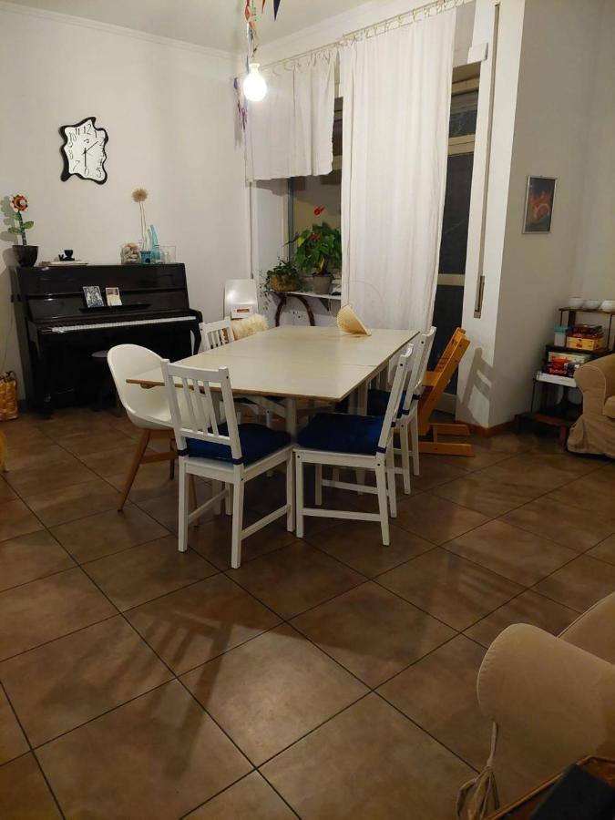 Room In A Quiet Part Of Bergame Extérieur photo